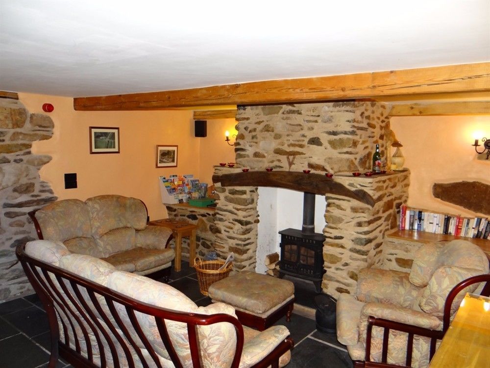 Отель The Wayside And Whisky Barn Whitbeck Экстерьер фото