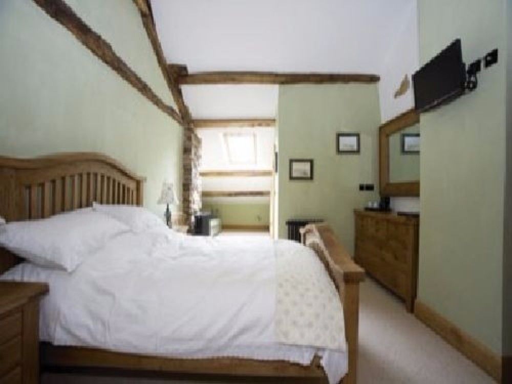 Отель The Wayside And Whisky Barn Whitbeck Экстерьер фото